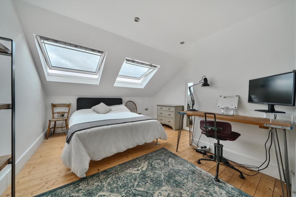 1316540-1-685d341...