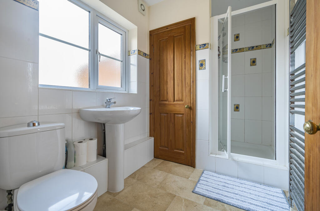 groundfloorshowerroom