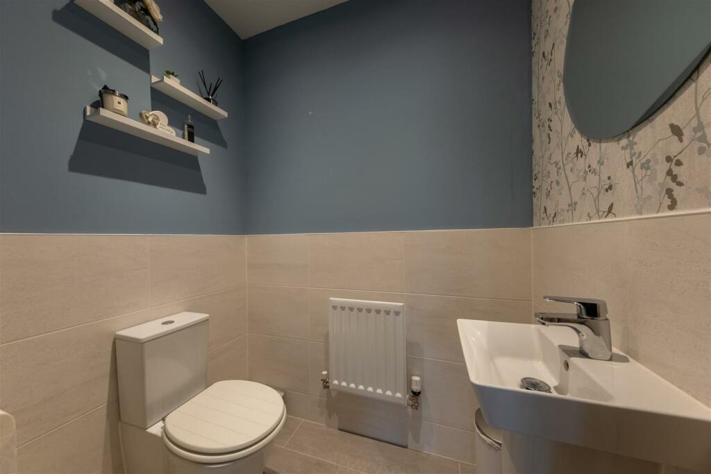 6 Stirling Close-016.jpg