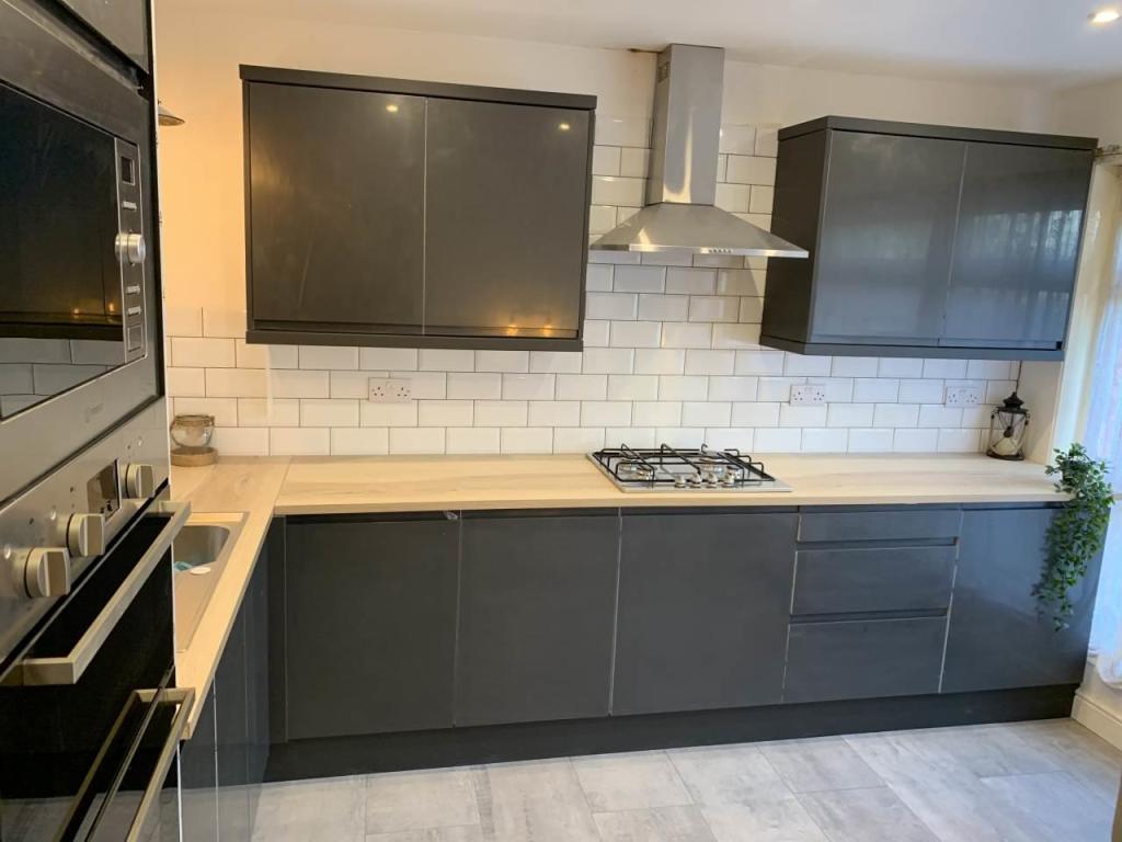Kitchen a.JPG