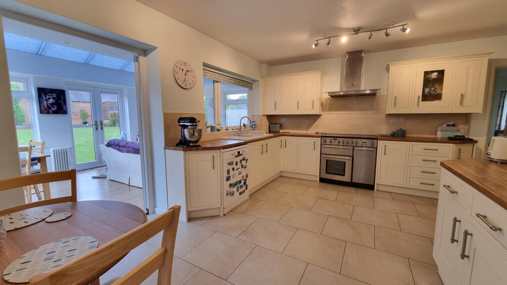 Breakfast Kitchen