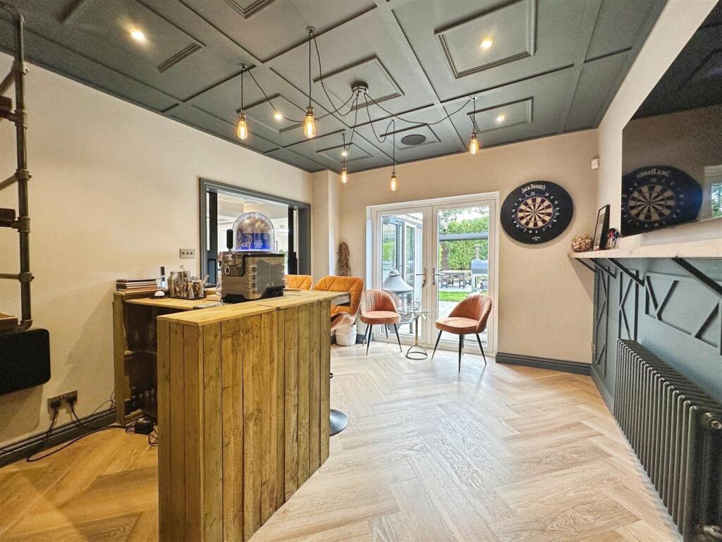 56e4f927--4071-BF4E-83DE3E98F68C-46764-00000FF0762