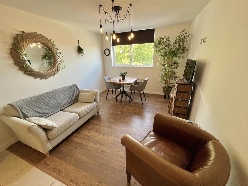 Dining Kitchen Aspect 3.jpg