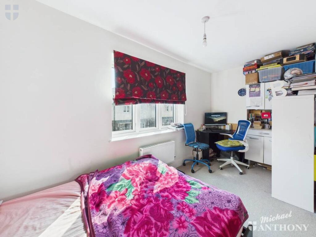CAM03852G0-PR0238-STILL021-thumbnail-h750-70