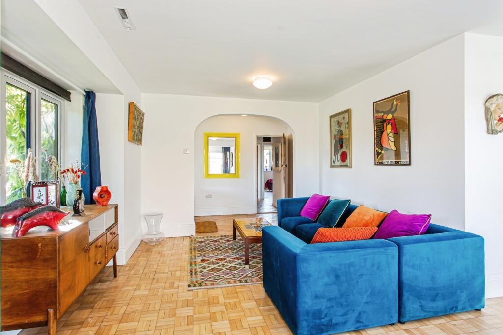 Lounge Area