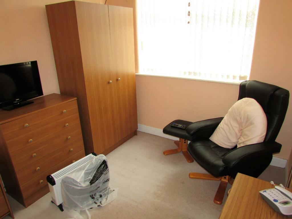 RothwellSt3bed2.JPG