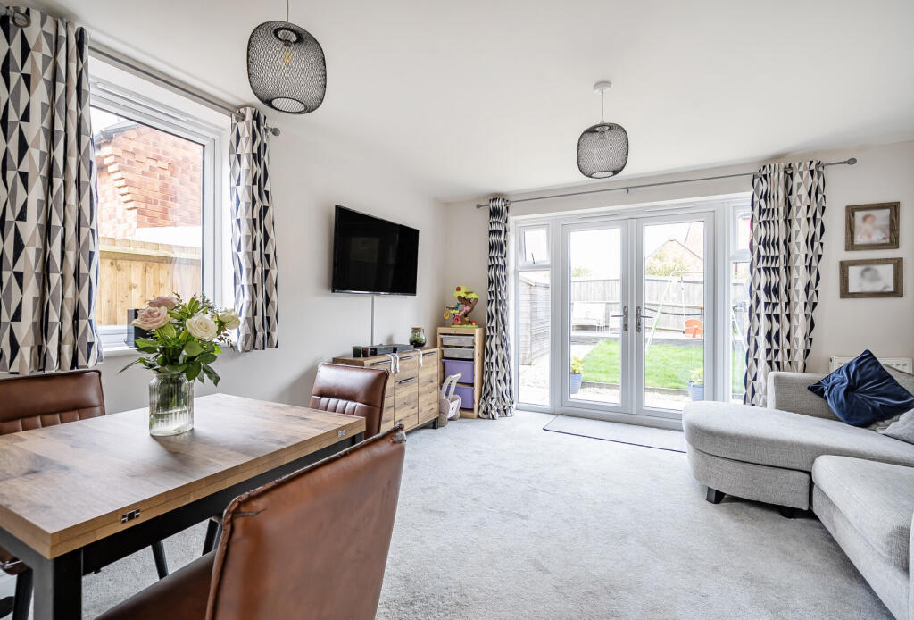 1349352-22-68bb29...