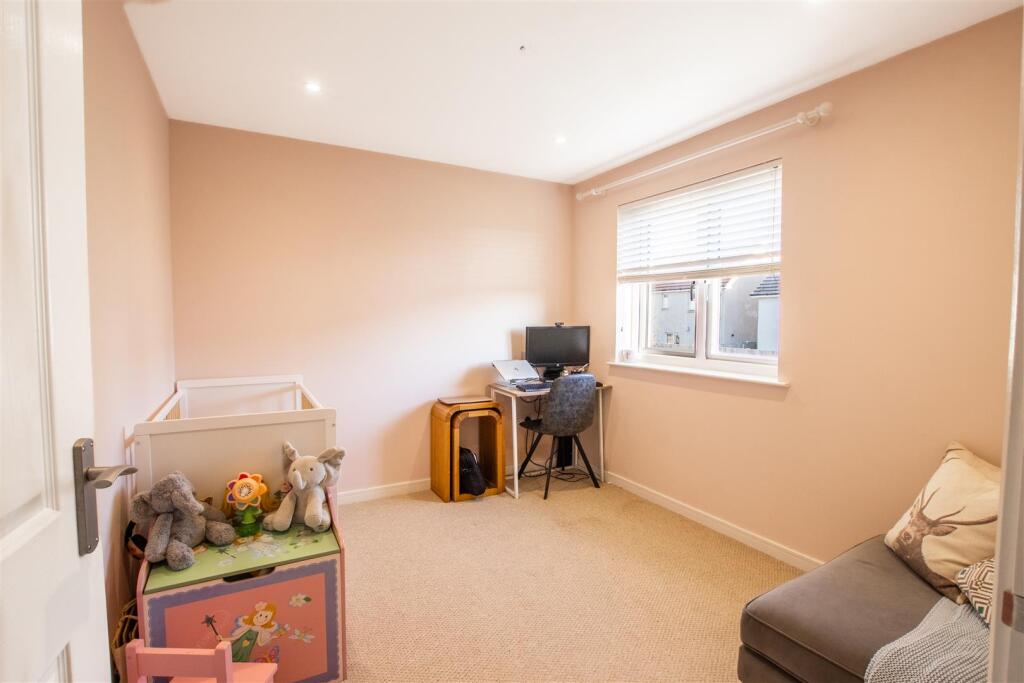 bedroom.two