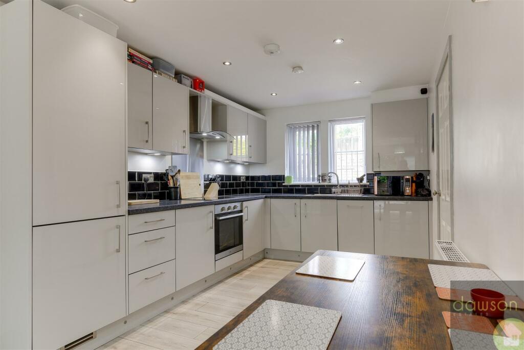 Lounge/Diner/Kitchen