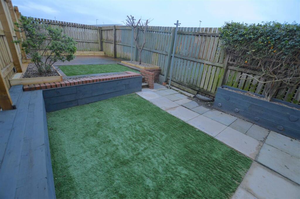9 Casey Court Garden.JPG