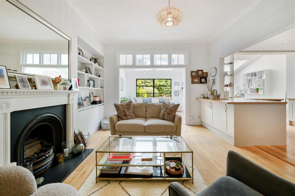 MELBURY GARDENS, 86B-20.jpg