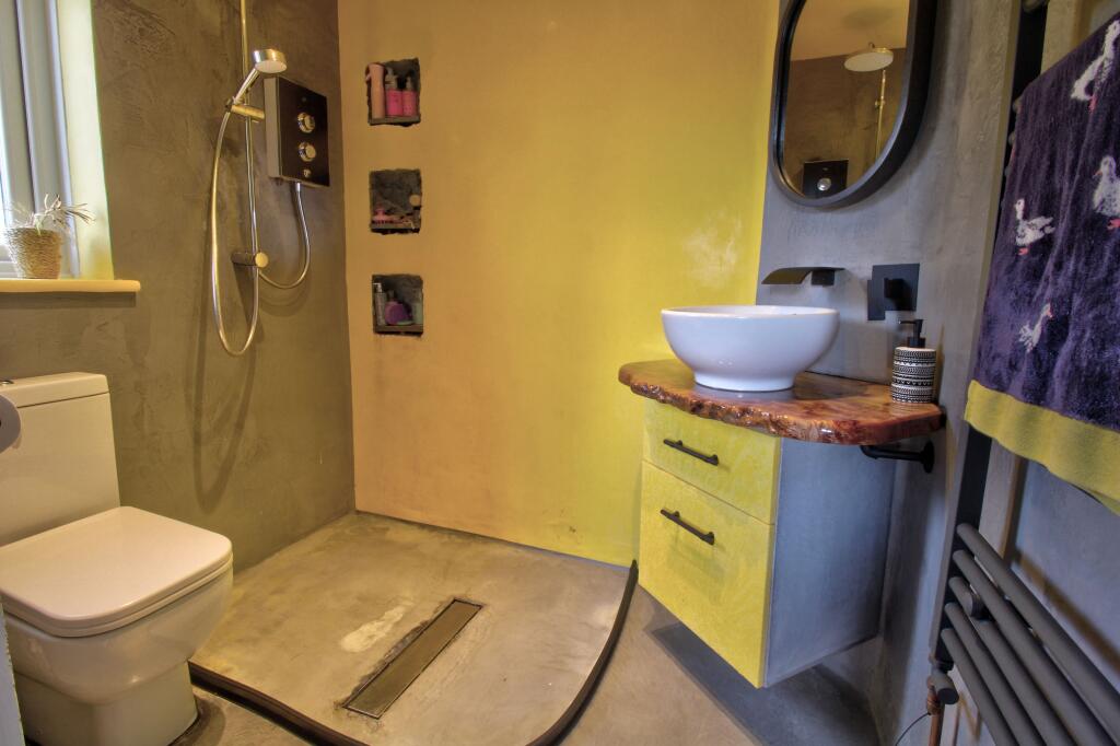 Ensuite