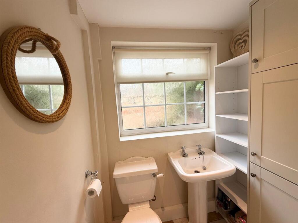 Cloakroom.jpg
