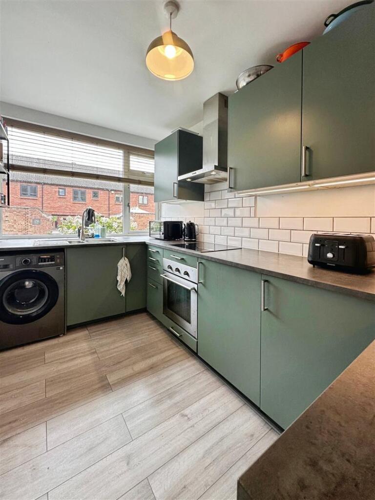 240adbee-1-4146-ACF0-14FB0D7D85D3-5195-00000243755