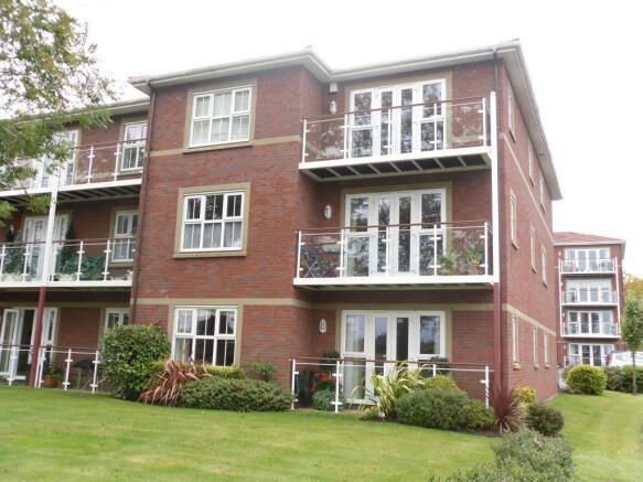 Buckingham Court