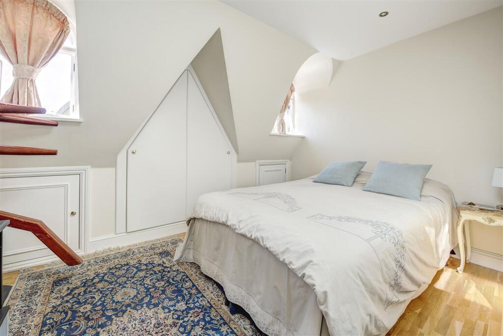 A 8a randolph road 359205 bed2a_RGB.jpg