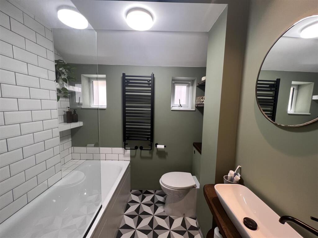 77aengleheartbathroom2024.jpeg