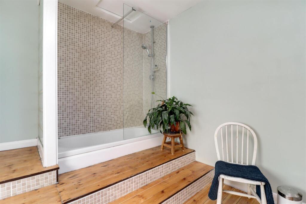 First Floor Bathroom