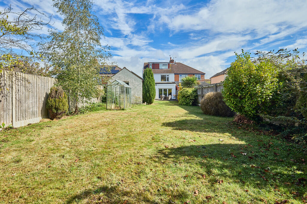 Edward Knight 202...