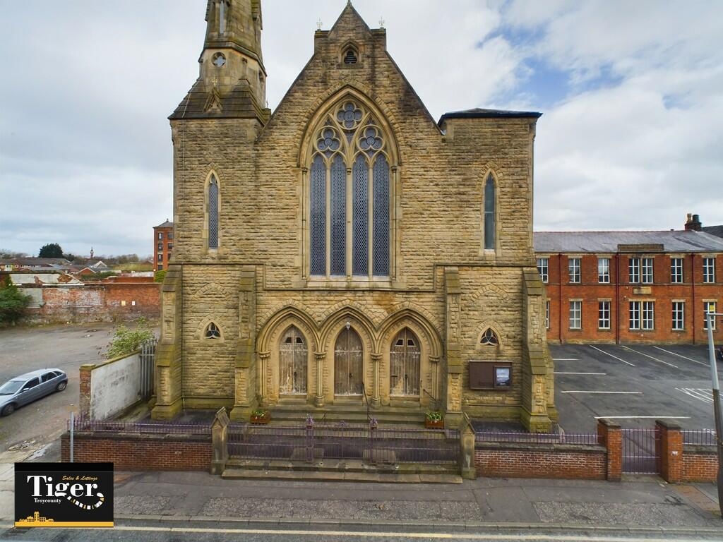 CAM02176G0-PR0202...