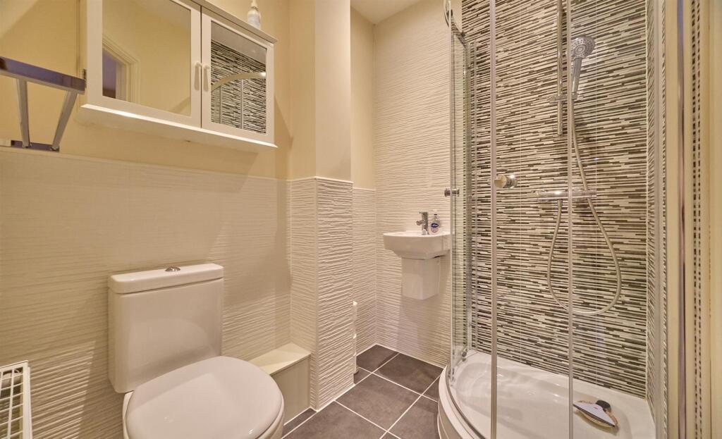 Ensuite Shower