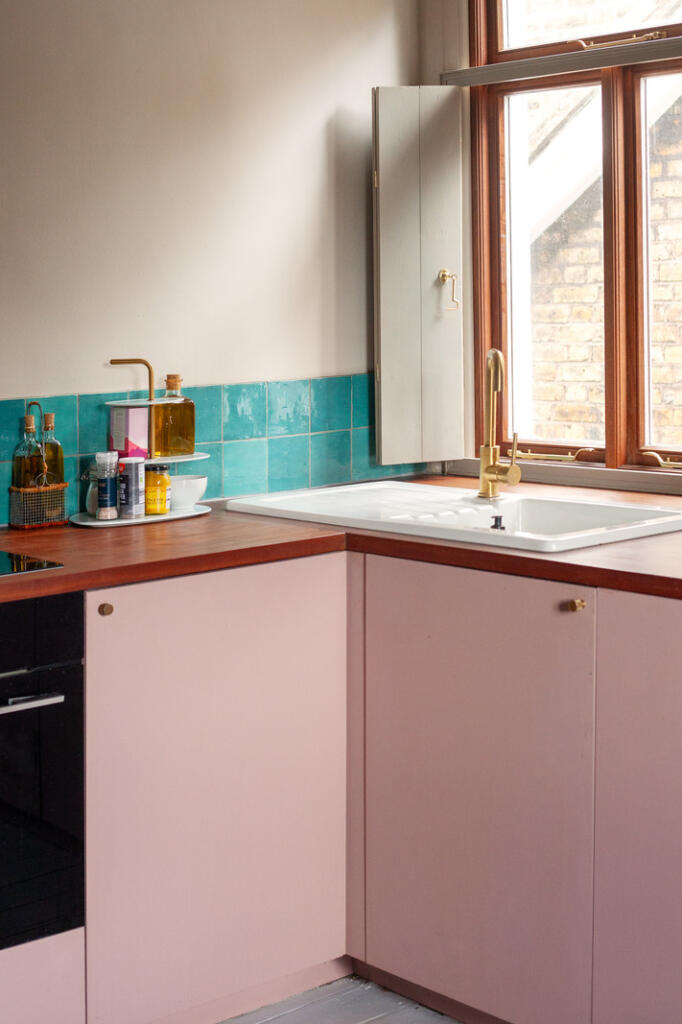 300983 - CanadianAvenue_KElliott_011.jpg