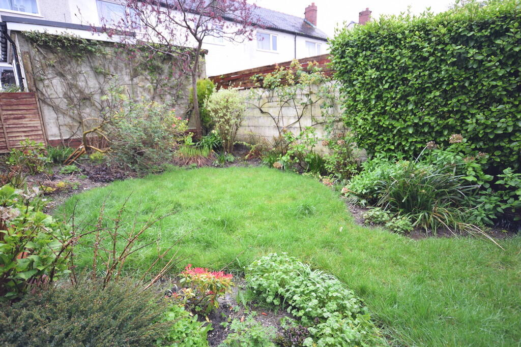 GARDEN 