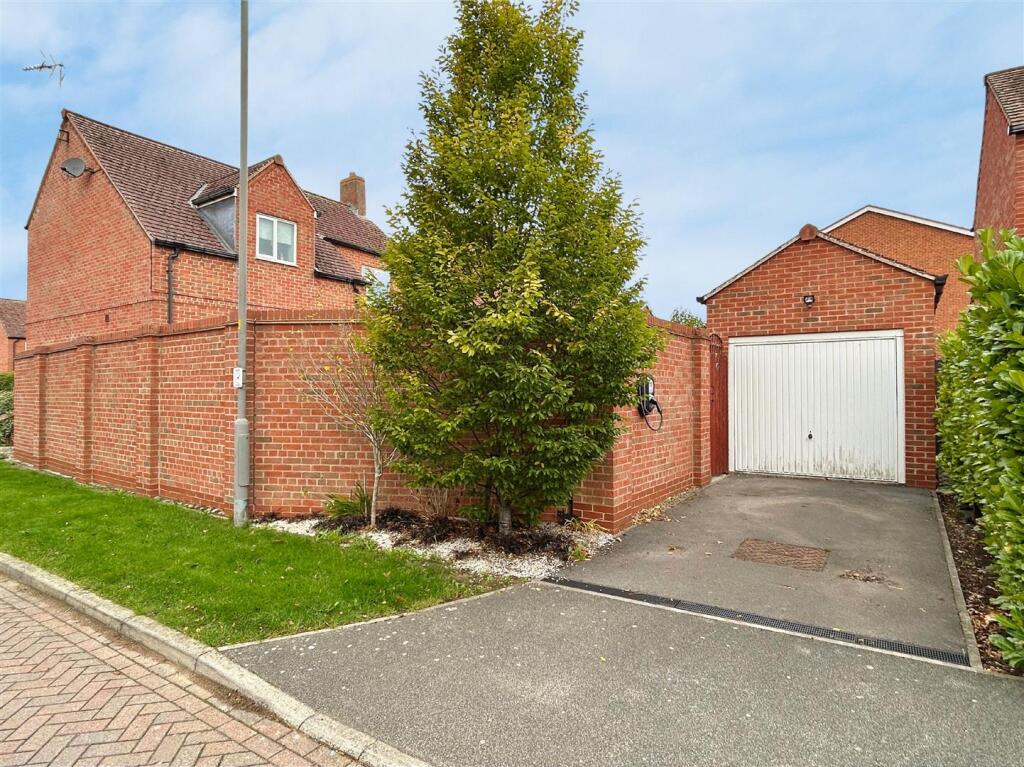 Garage &amp; Driveway