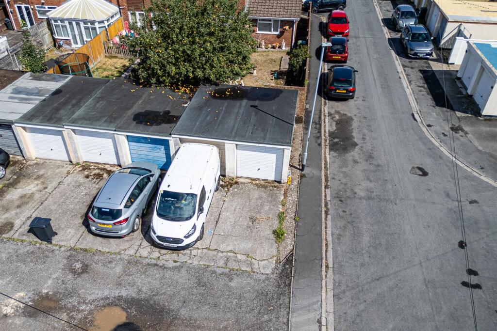 Garage and Parking &#64;, King Edward Close Whitchurch