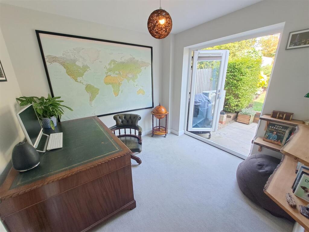 Bedroom 3 / Study