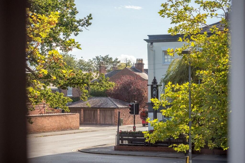 Rugby Rd Flat 140...