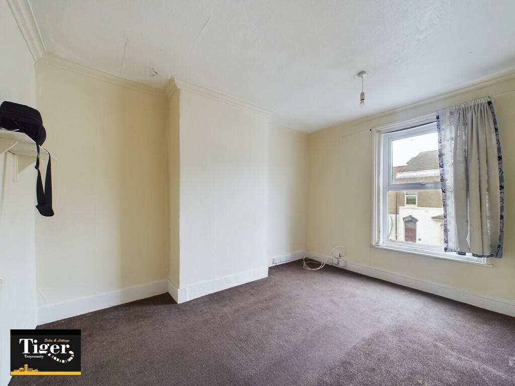 CAM02176G0-PR0288...