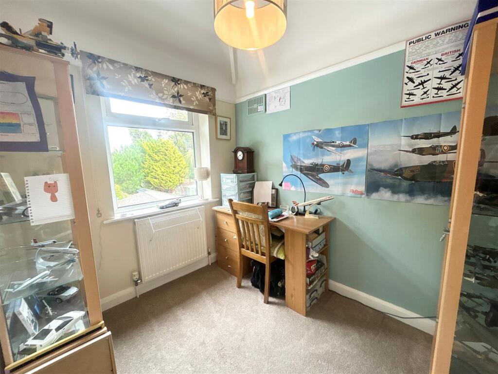 Bedroom 3.jpg