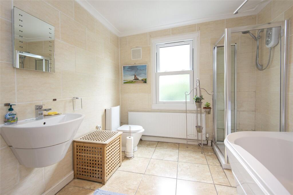 Bathroom/Shower