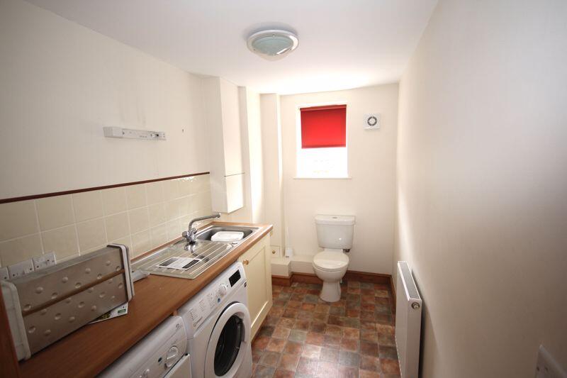 Utility cloakroom