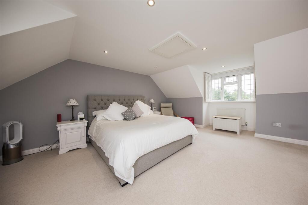 Large Double Bedroom