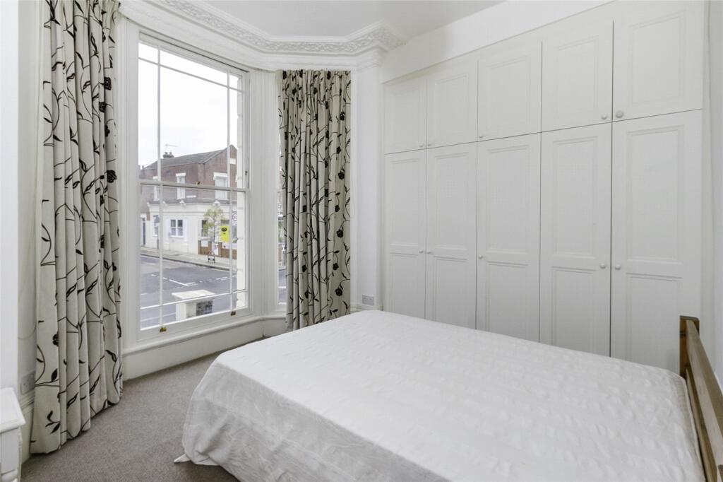property in Allfarthing Lane, 
Wandsworth, SW18