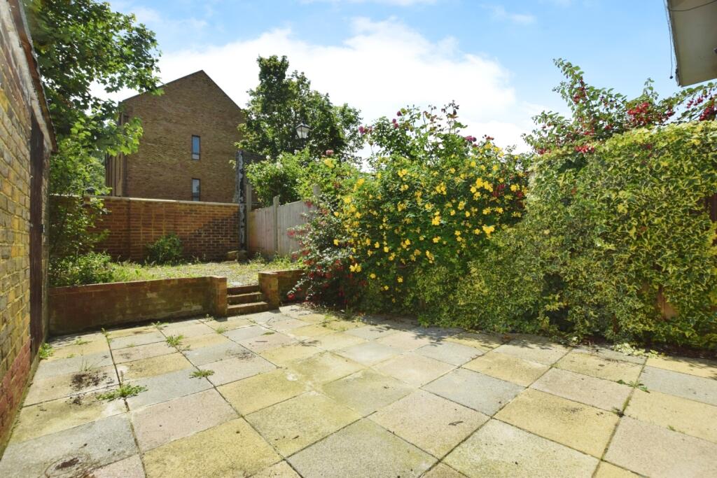 dcdfc61b-outdoor 202