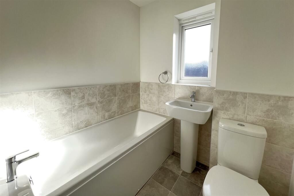 Bathroom.JPG