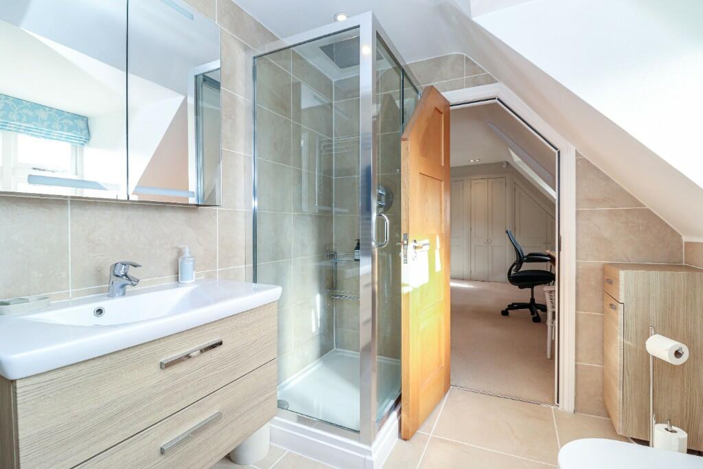 En-suite shower room