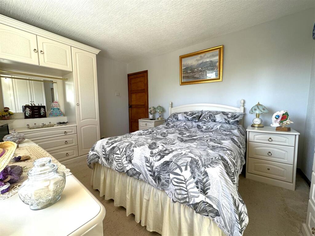 Second Bedroom 522