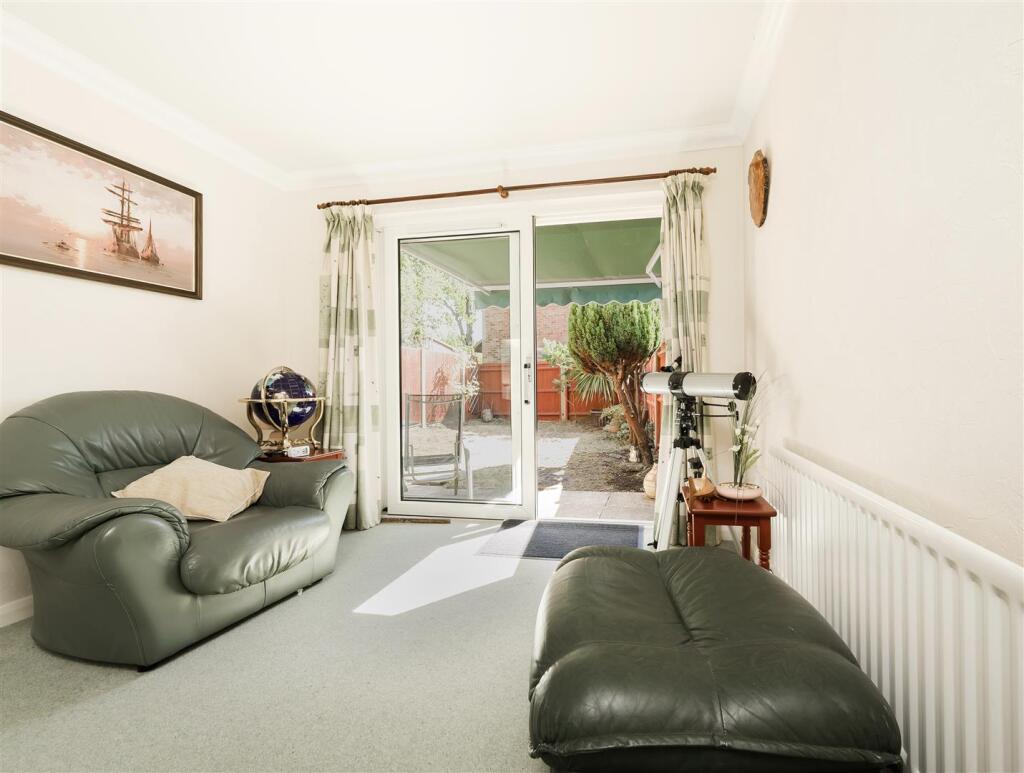 2 Cormorant Close 5.jpeg