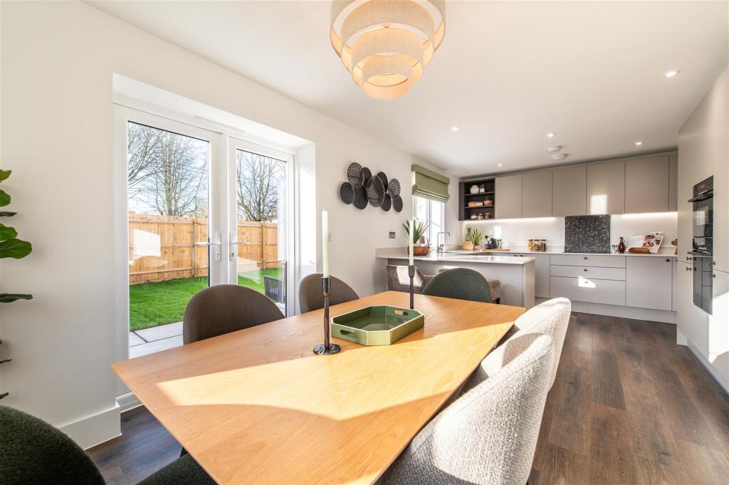 Kitchen Diner