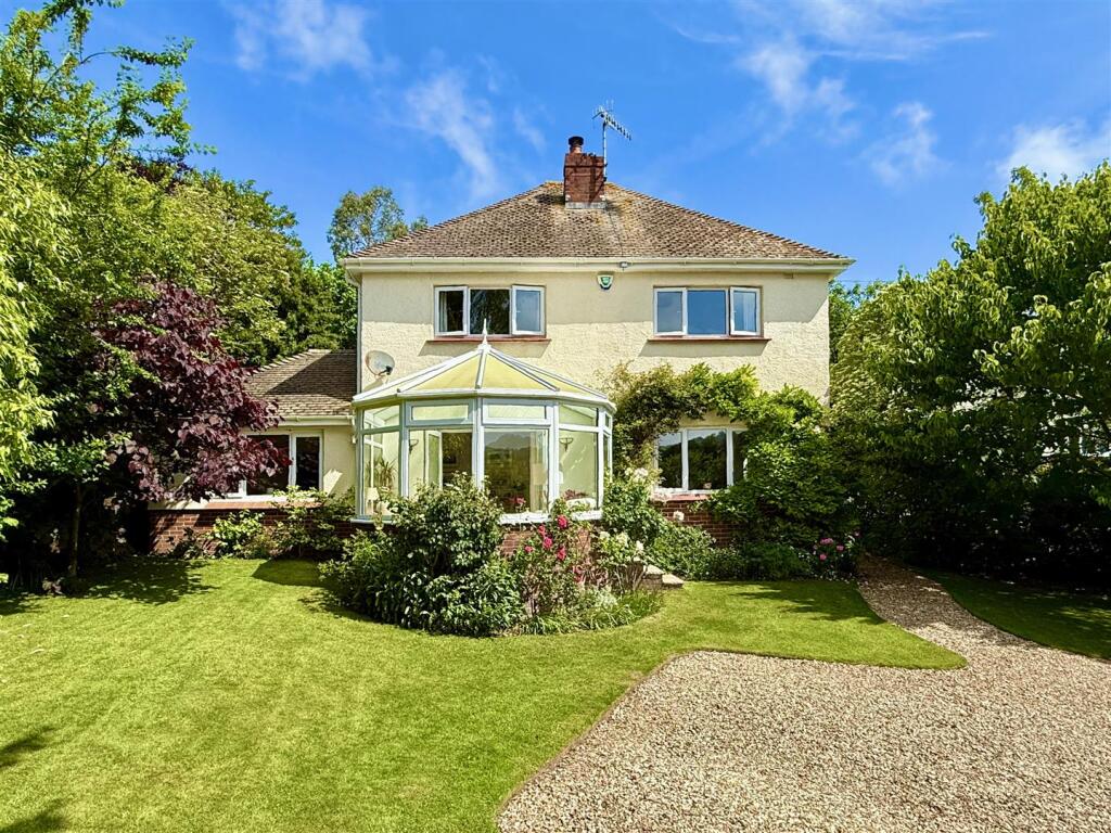 Front From Drive.jpg