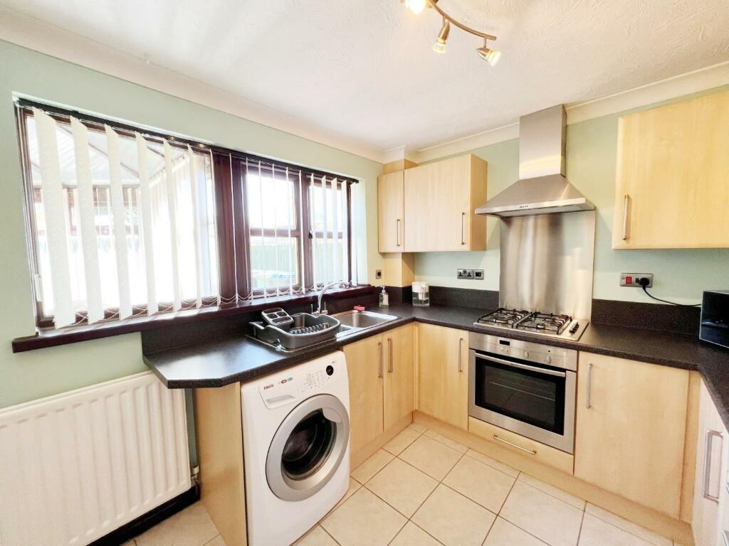 Kitchen pic 4.jpg