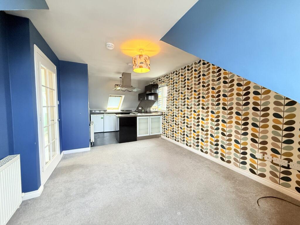 15C Terregles Street, Dumfries, DG2 9AA - Braidwoo