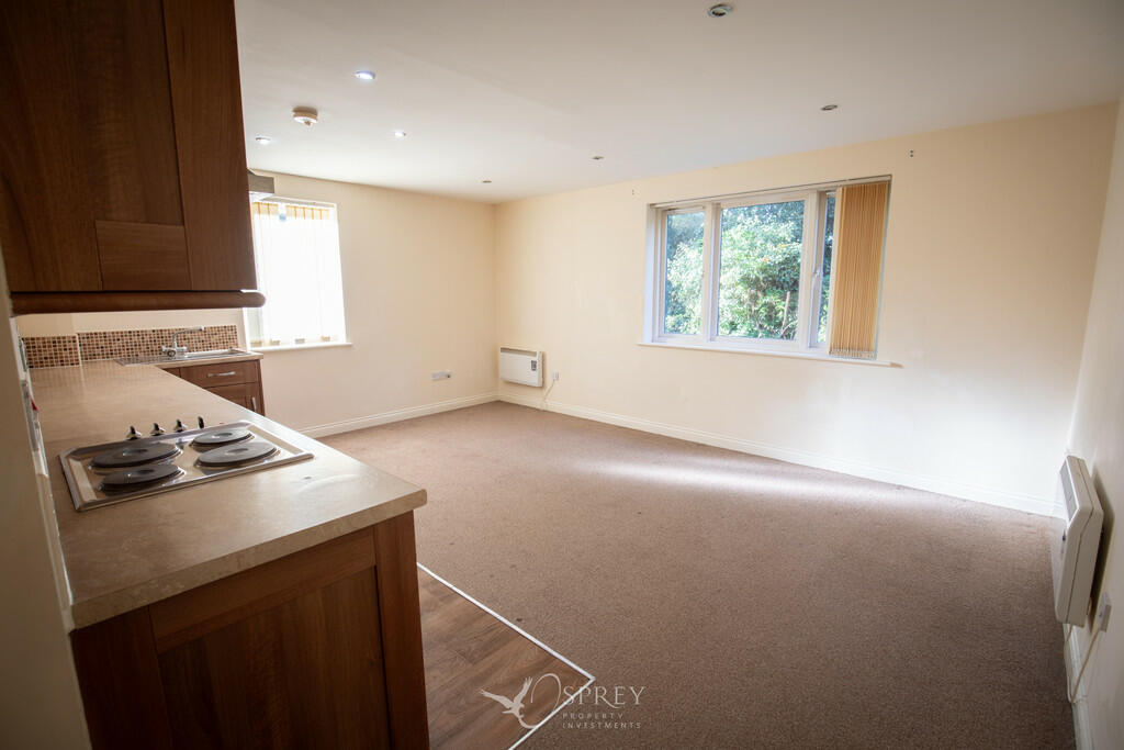 2 Trinity Lounge ...