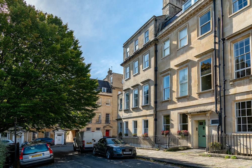Flat 1 15 Catharine Place-5.jpg