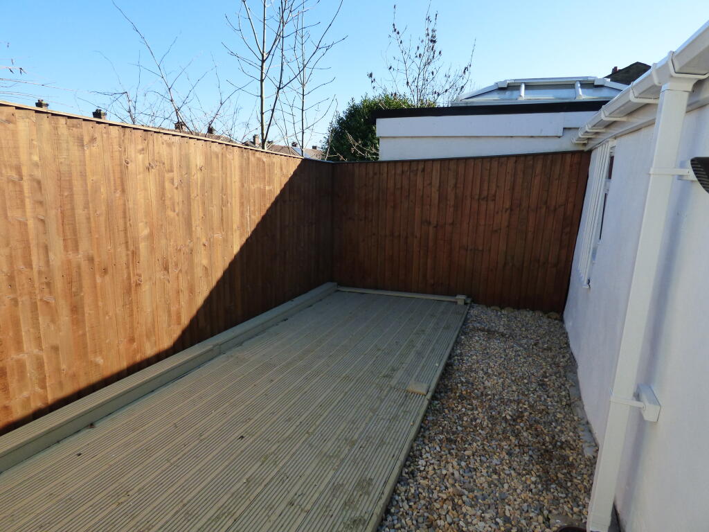 Enclosed Rear Yard
