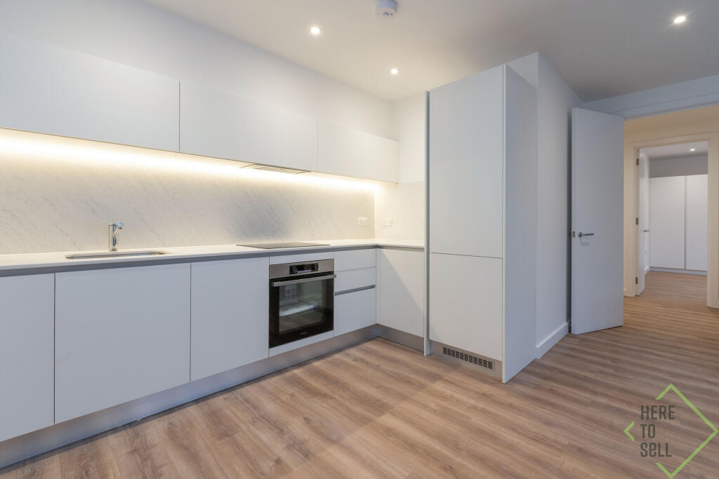 369 Green Lanes, London, N13 4JH-60